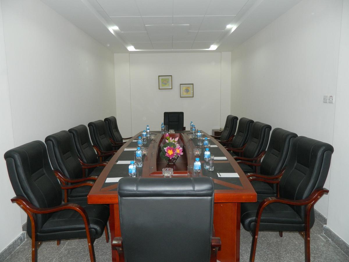 Wanasa Hotel Apartments Маскат Екстер'єр фото