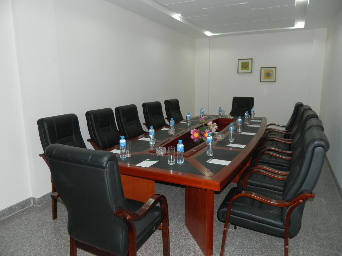Wanasa Hotel Apartments Маскат Екстер'єр фото